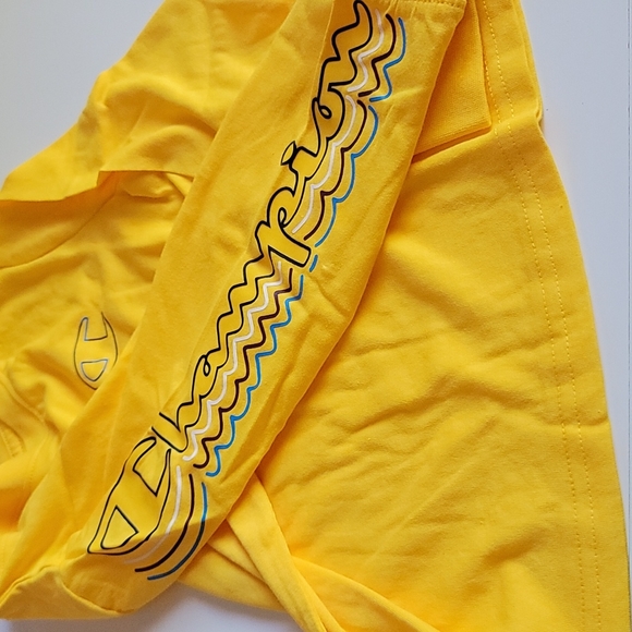 Boy's Long Sleeve Champion Tee, Size 4 - Picture 4 of 5